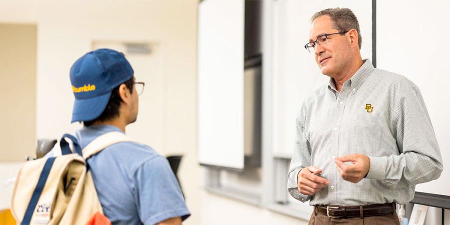 Baylor faculty/staff help a student